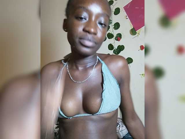 Nadama live cam on BongaCams