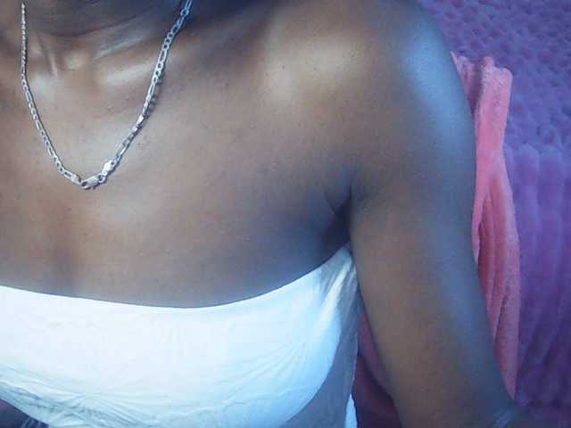 Nadama live cam on BongaCams