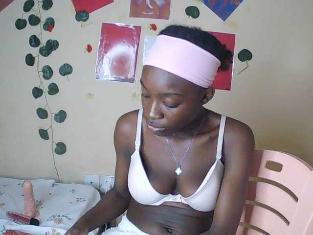 Nadama live cam on BongaCams