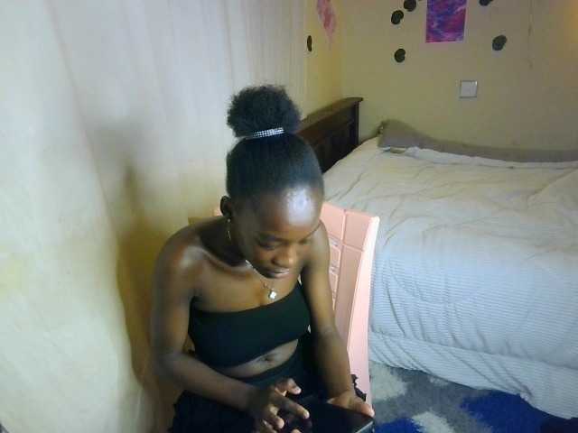 Nadama live cam on BongaCams