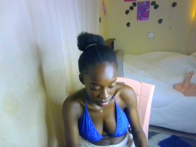 Nadama live cam on BongaCams