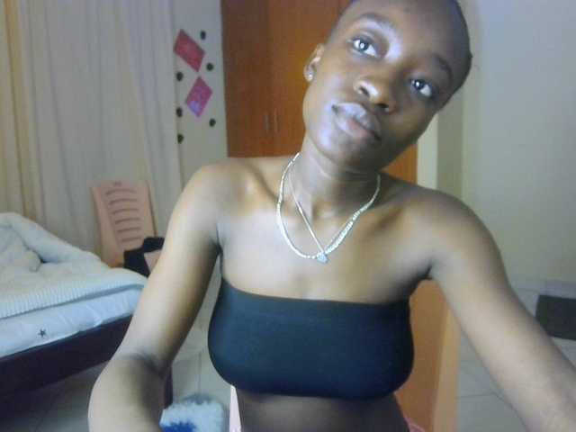 Nadama live webcam show