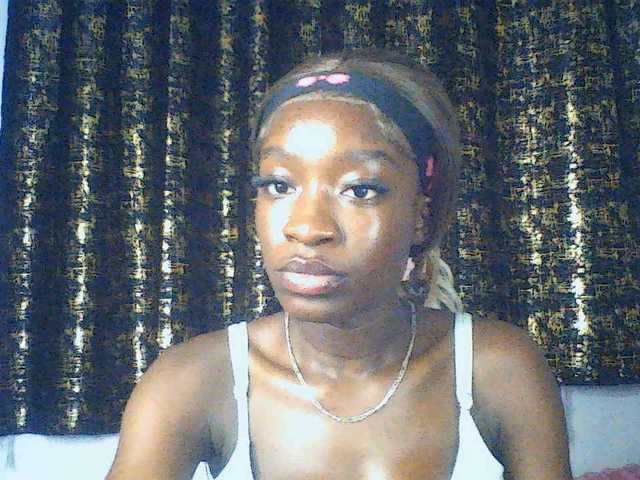 Nadama live cam on BongaCams