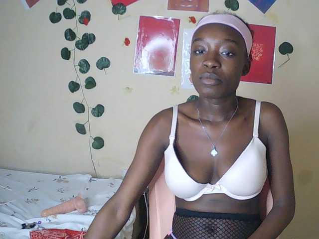 Nadama live cam on BongaCams