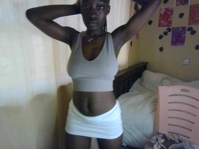 Nadama live cam on BongaCams