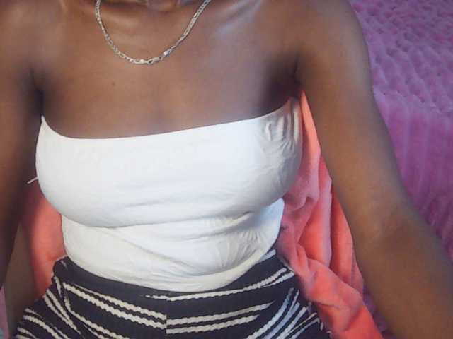 Nadama live cam on BongaCams