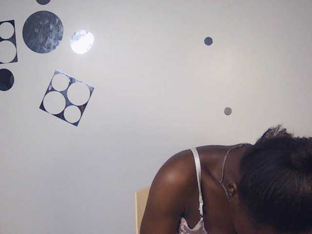 Nadama live cam on BongaCams