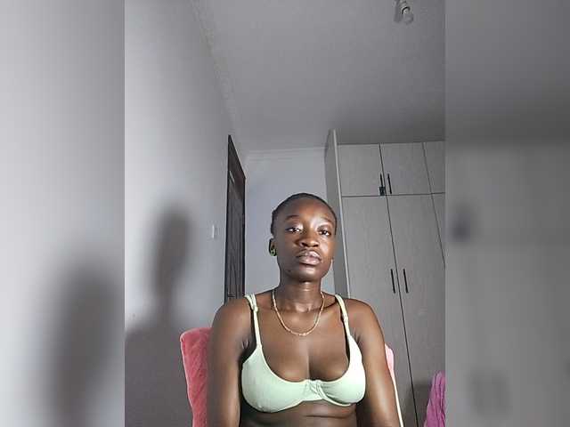 Nadama live cam on BongaCams