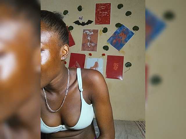 Nadama live cam on BongaCams