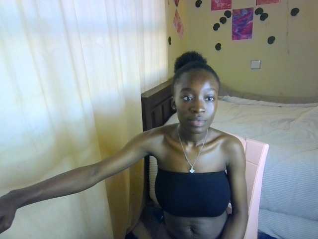 Nadama live cam on BongaCams