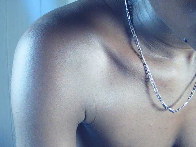 Nadama live cam on BongaCams