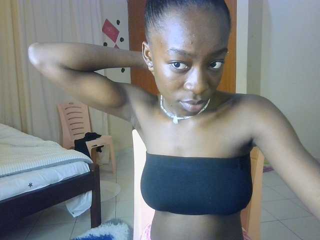 Nadama live cam on BongaCams