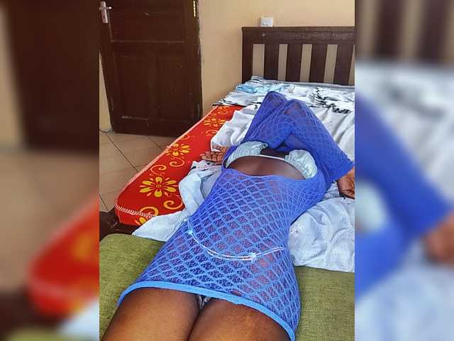 Nadama live cam on BongaCams
