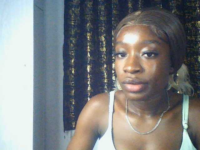 Nadama live cam on BongaCams