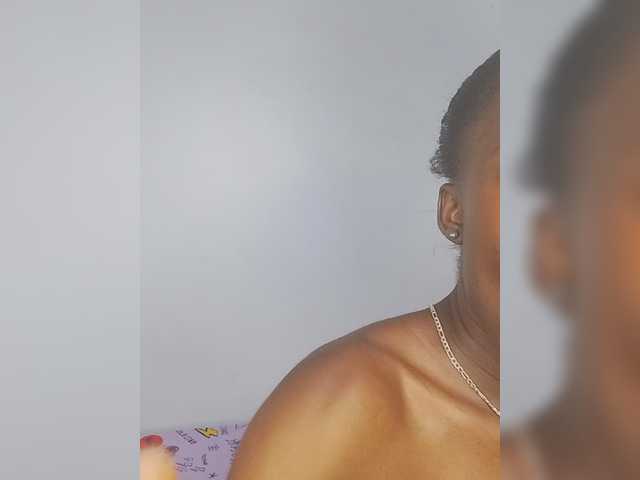 Nadama live cam on BongaCams