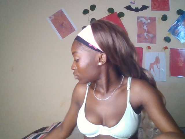 Nadama live cam on BongaCams