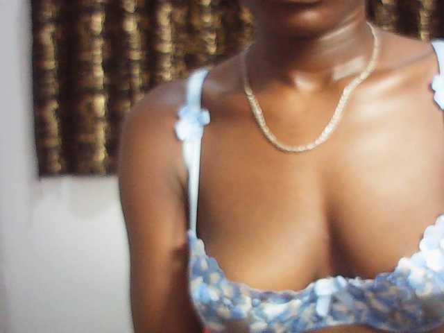 Nadama live cam on BongaCams