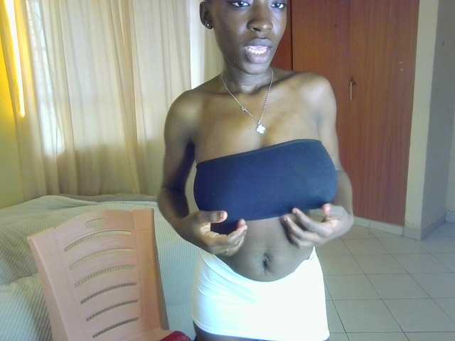 Nadama live cam on BongaCams