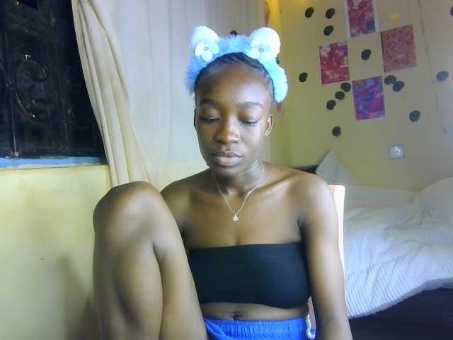 Nadama live cam on BongaCams