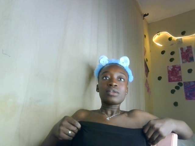 Nadama live cam on BongaCams