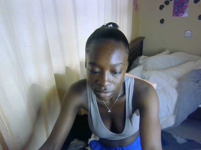 Nadama live cam on BongaCams