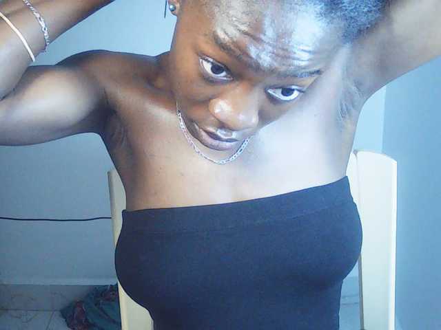 Nadama live cam on BongaCams