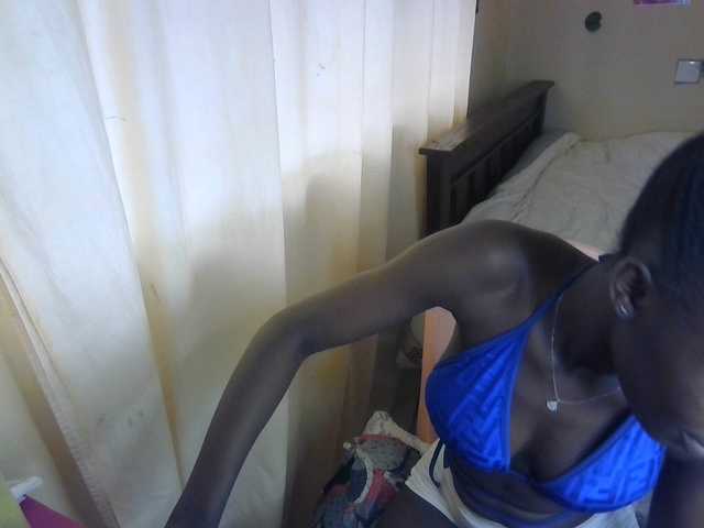 Nadama live webcam show