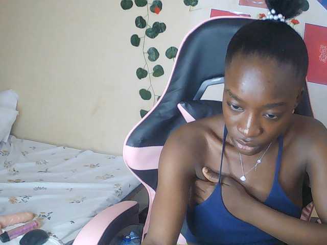 Nadama live cam on BongaCams