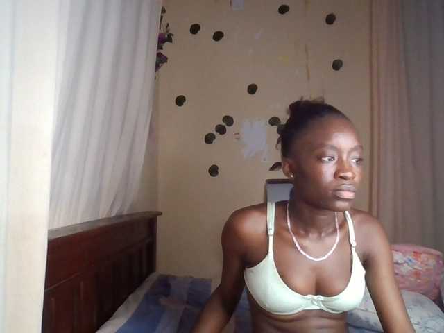 Nadama live cam on BongaCams