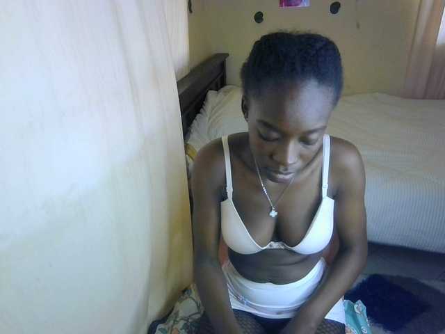 Nadama live cam on BongaCams