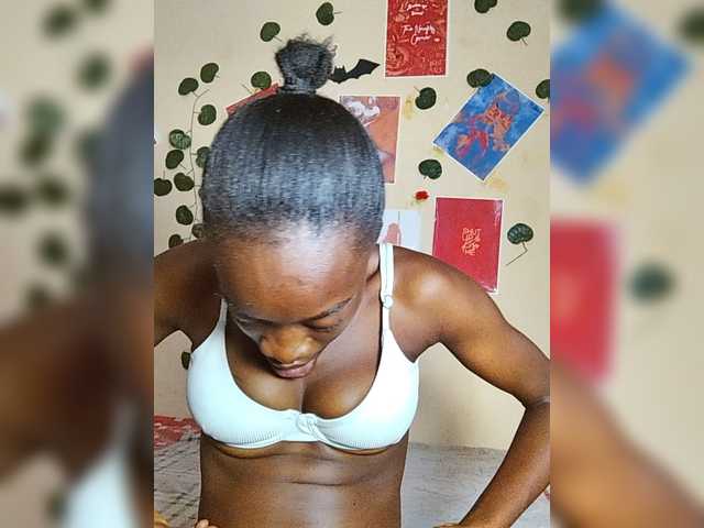 Nadama live cam on BongaCams