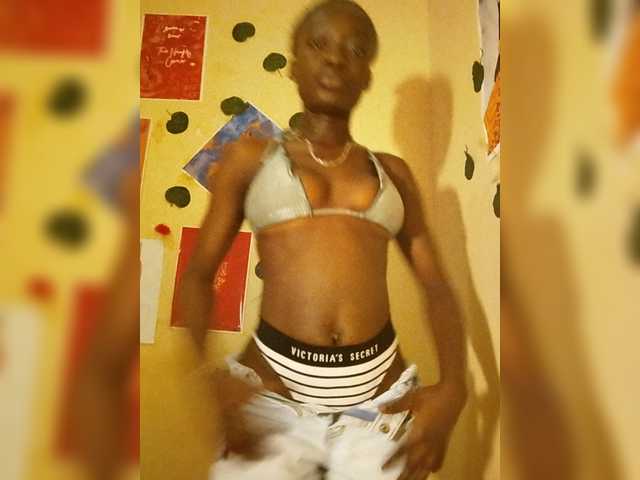 Nadama live cam on BongaCams