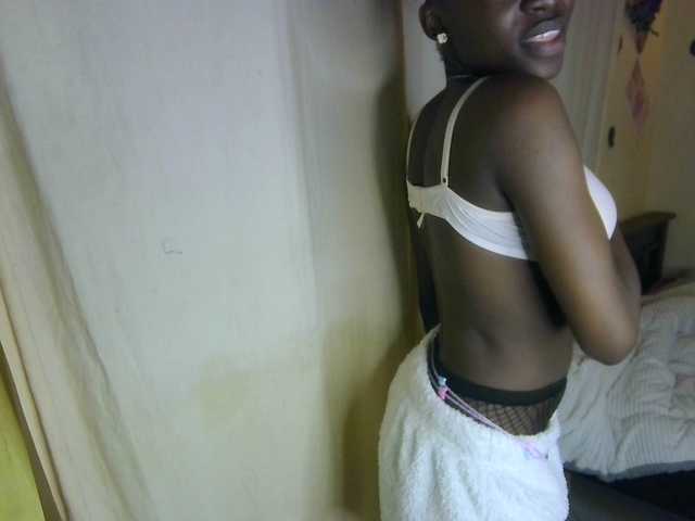 Nadama live cam on BongaCams