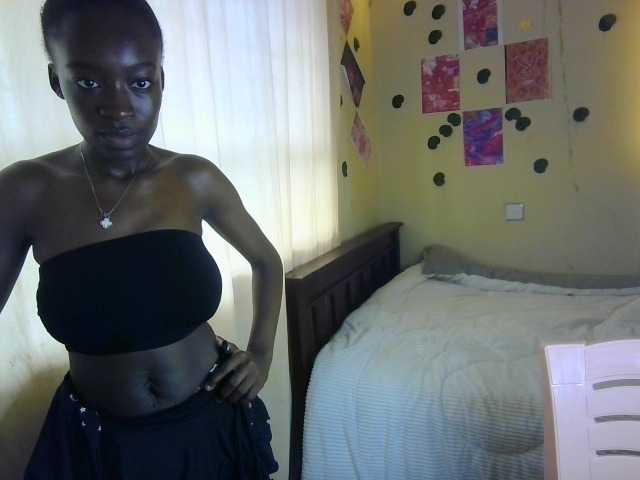 Nadama live cam on BongaCams