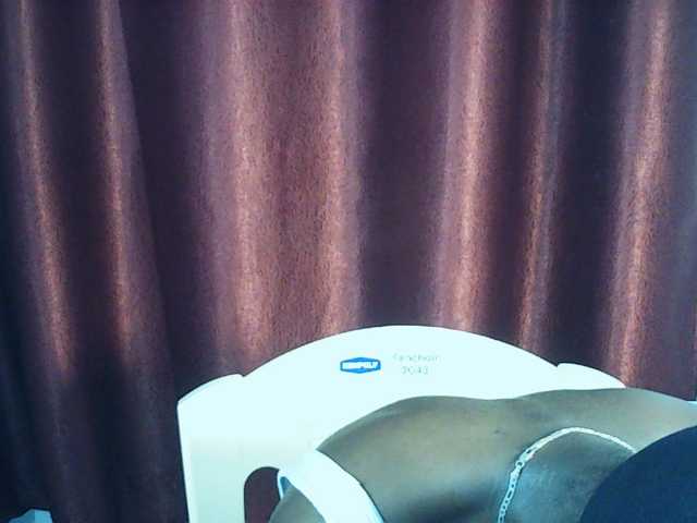 Nadama live cam on BongaCams