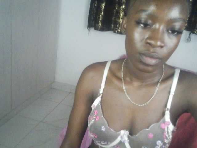 Nadama live cam on BongaCams