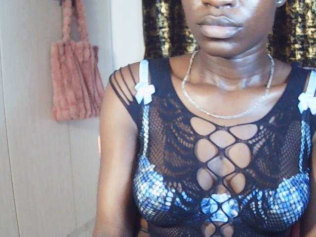 Nadama live cam on BongaCams