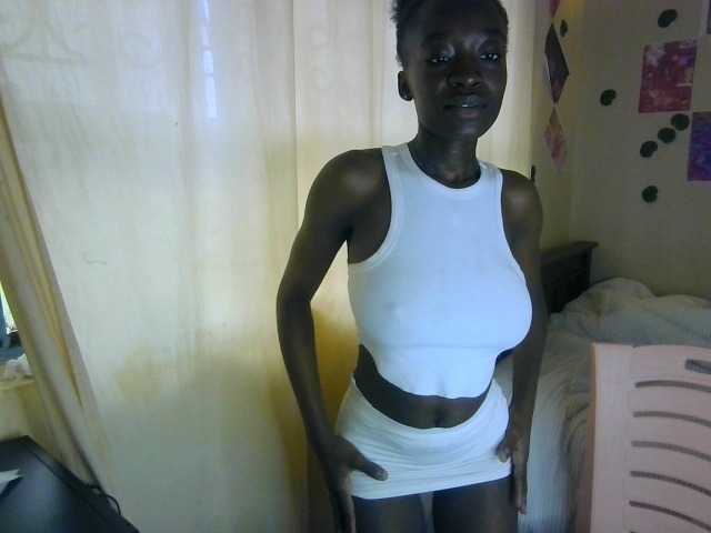 Nadama live cam on BongaCams