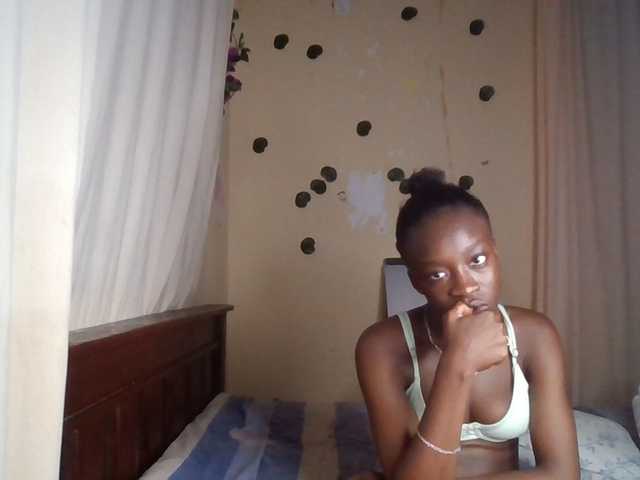 Nadama live cam on BongaCams