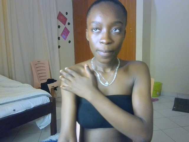 Nadama live webcam show