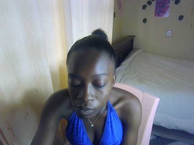 Nadama live cam on BongaCams