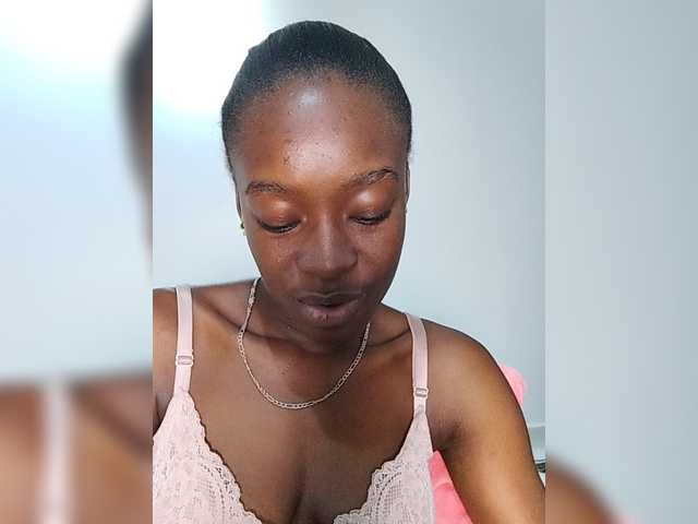 Nadama live cam on BongaCams