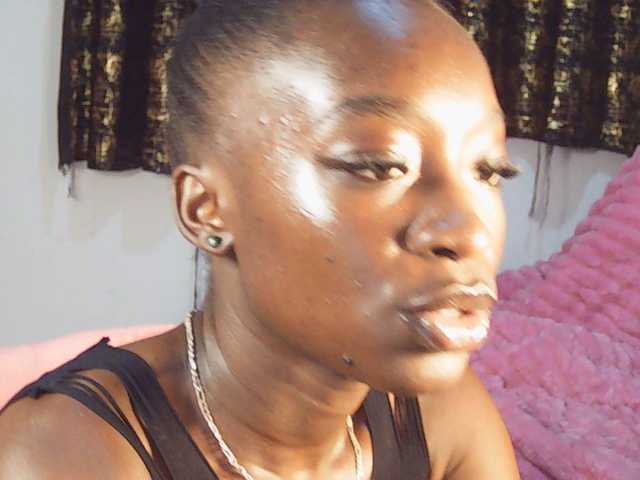 Nadama live cam on BongaCams
