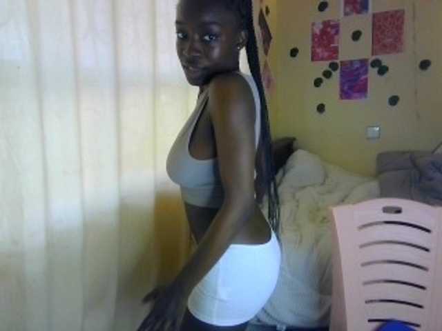 Nadama live cam on BongaCams