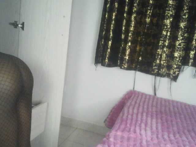 Nadama live cam on BongaCams