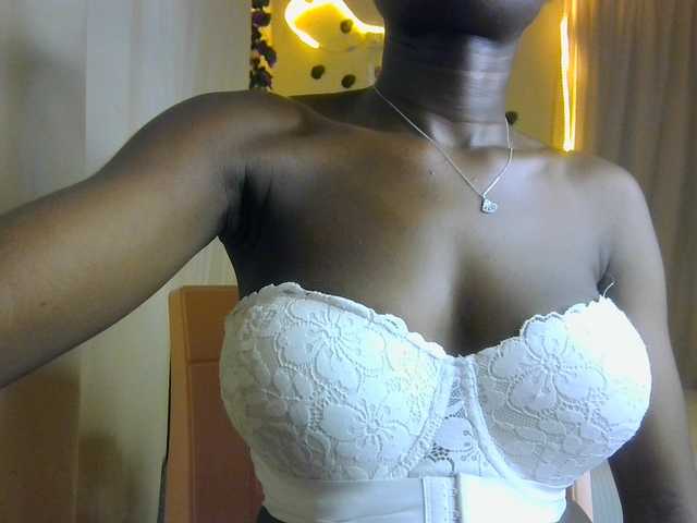 Nadama live cam on BongaCams