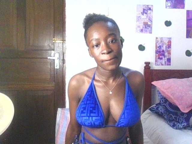 Nadama live cam on BongaCams