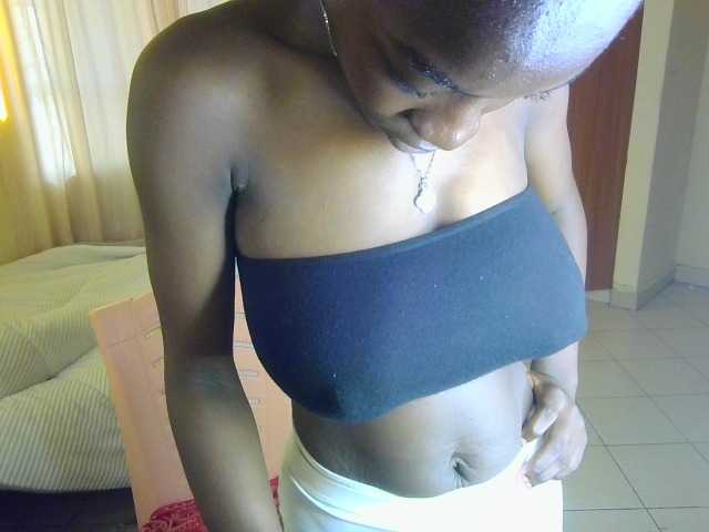 Nadama live cam on BongaCams