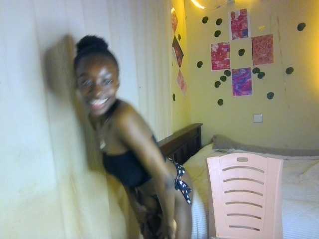 Nadama live cam on BongaCams