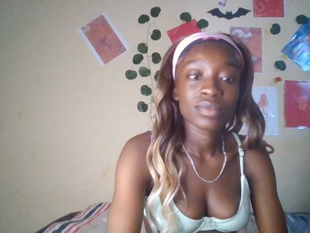 Nadama live cam on BongaCams